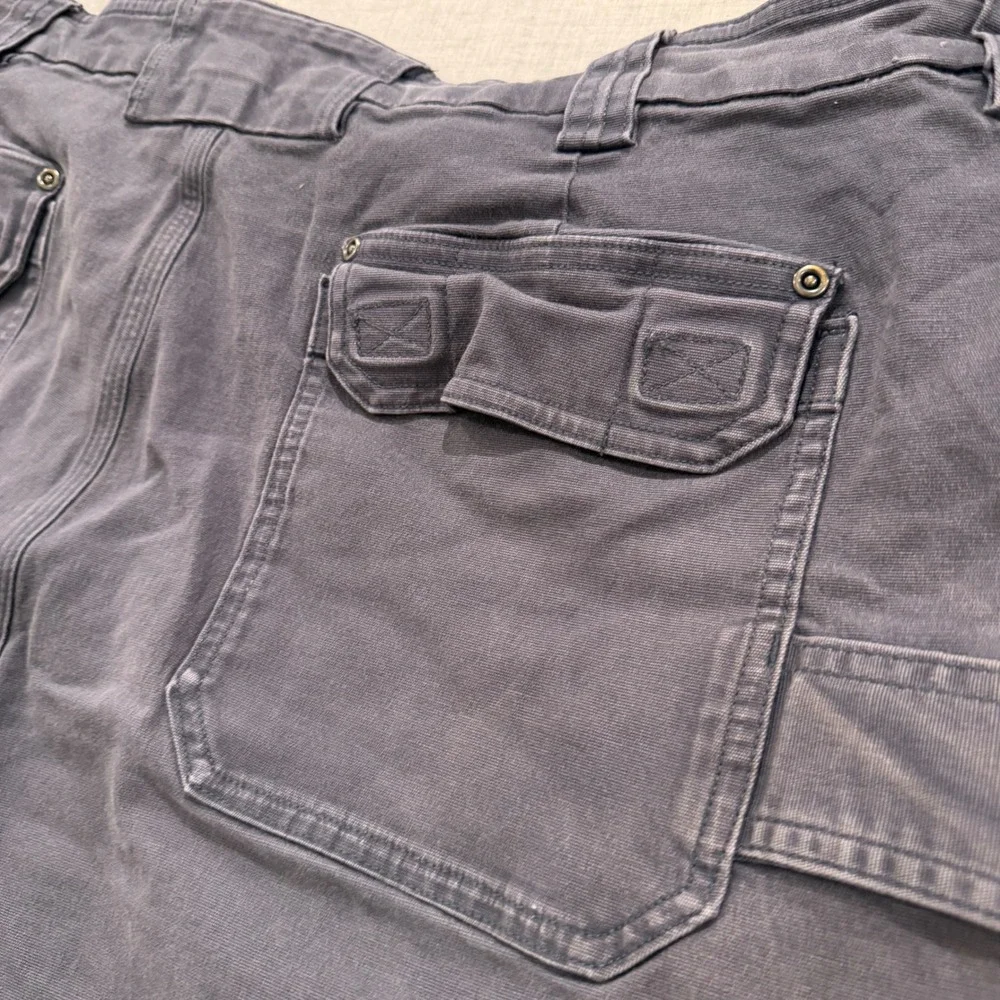 Duluth Trading Co Flex Fire Hose Cargo Shorts Mens 46 Gray Workwear Cotton